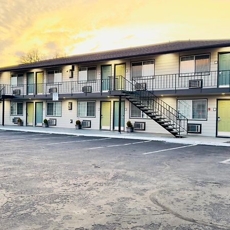 Royal Inn Eugene- Airport ภายนอก รูปภาพ