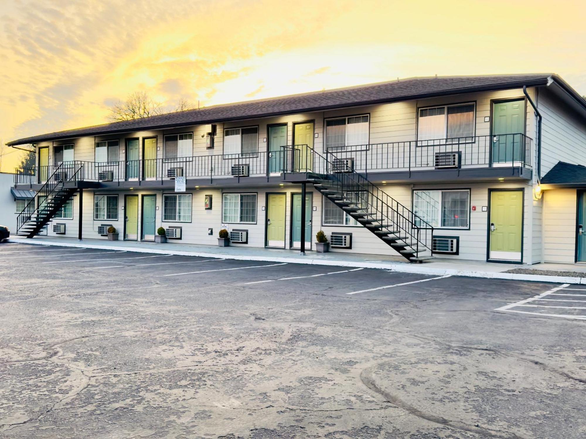 Royal Inn Eugene- Airport ภายนอก รูปภาพ